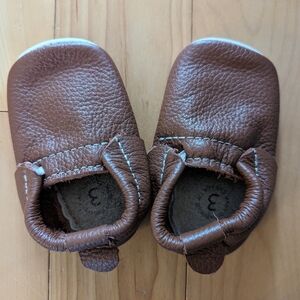 Heyfolks Soft Sole shoes, size 3